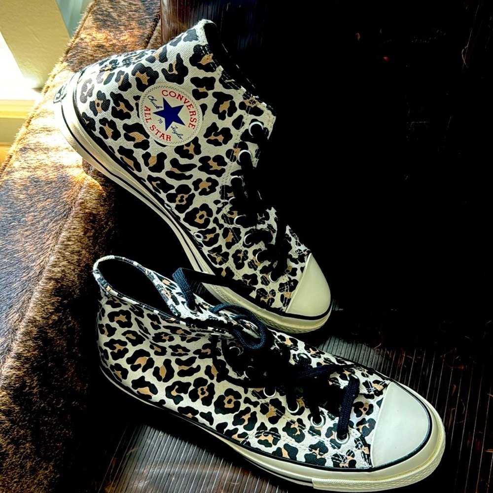 New Canvas Cheetah Print Converse High Tops Women’s Size 13
